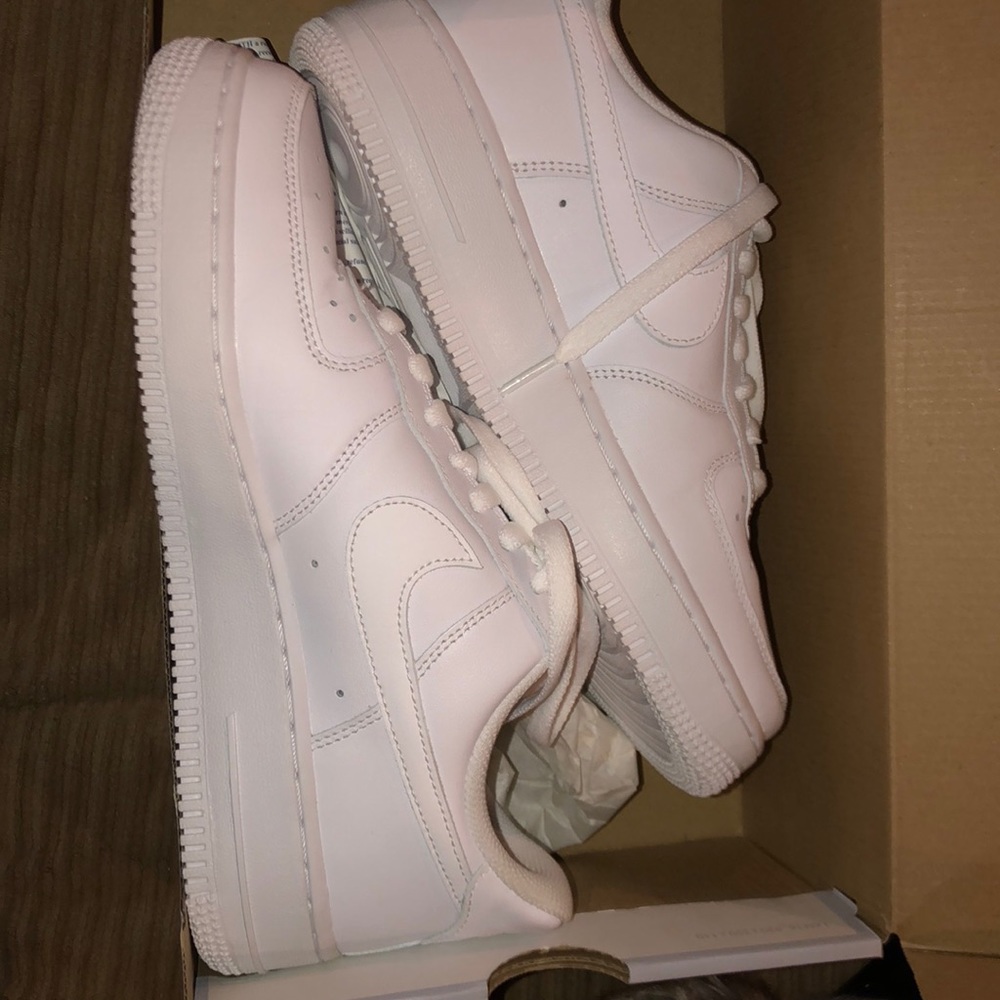 Woman’s Air Force 1’s